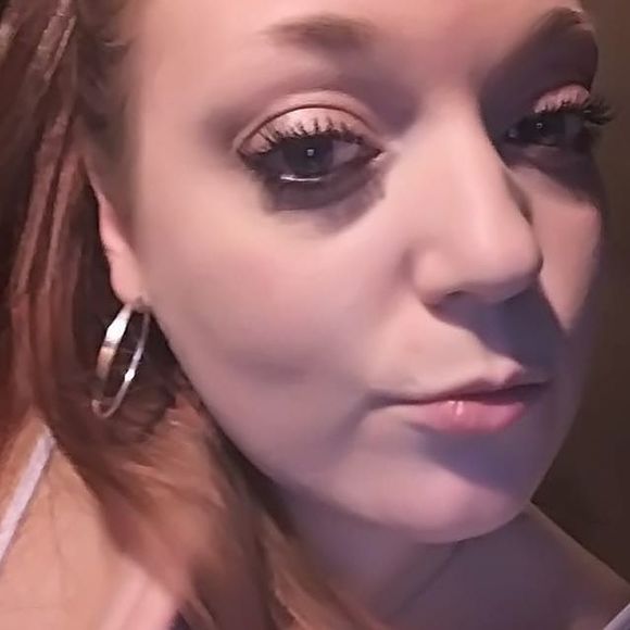 Meet your Posher, Tara - Picture 1 of 1